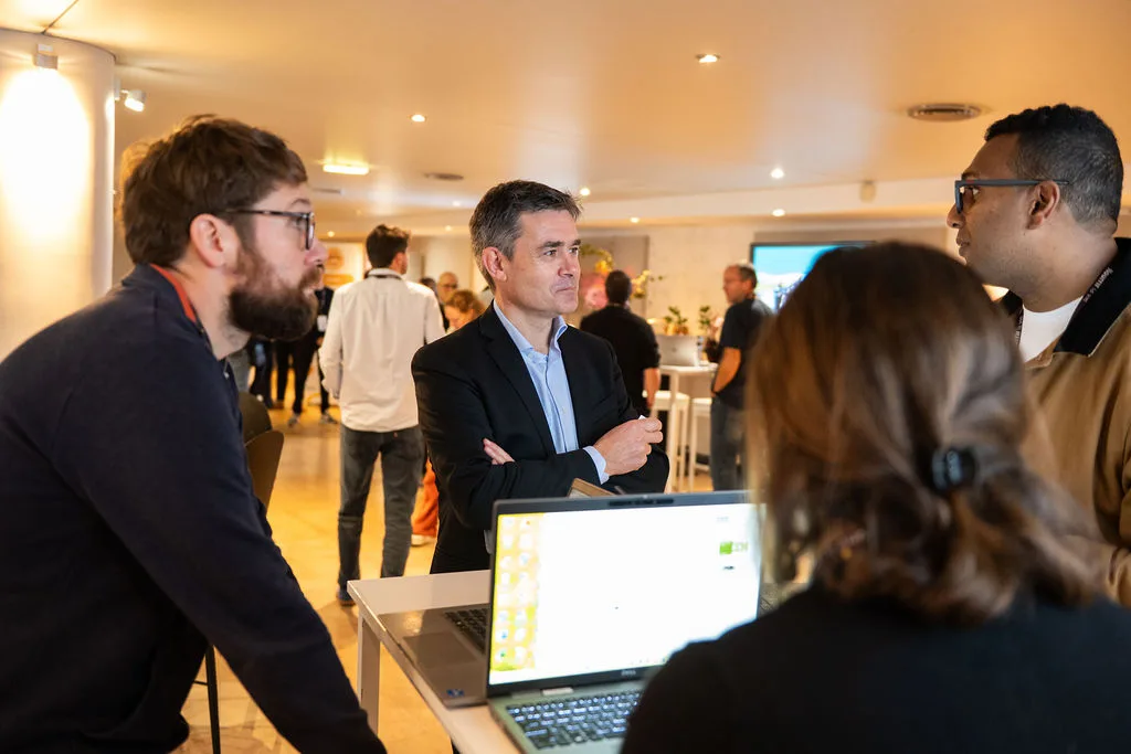 Un temps fort de la convention du Groupe Avril à Paris, reportage Jonathan Moyal
