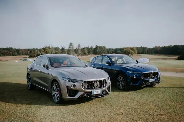 Maserati — Détails — photo 2 sur 4, par Jonathan Moyal
