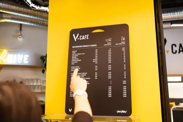Vitality — V.Hive — photo 9 sur 9, par Jonathan Moyal