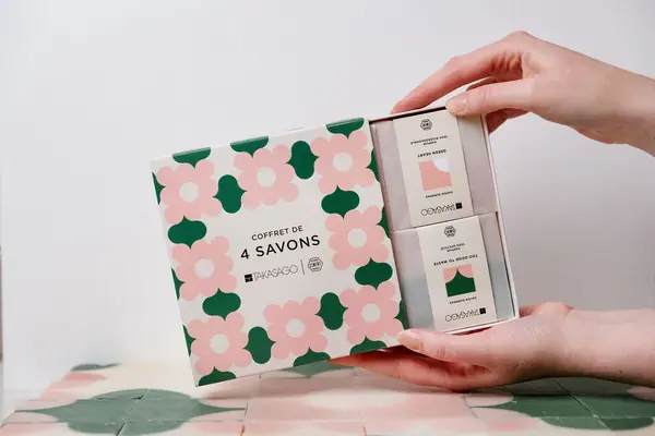 Savonnerie Ciment — packshot produit — photo 2 sur 8, par Jonathan Moyal