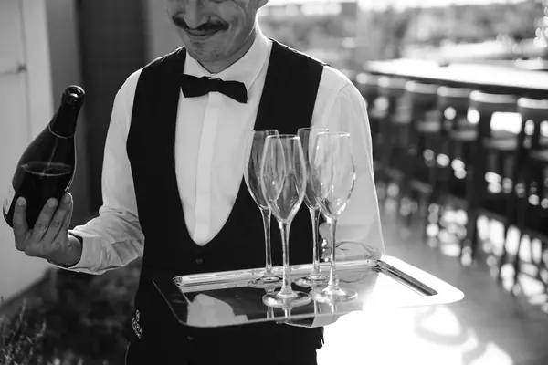 Singular — soirée sur un rooftop parisien — photo 2 sur 8, par Jonathan Moyal