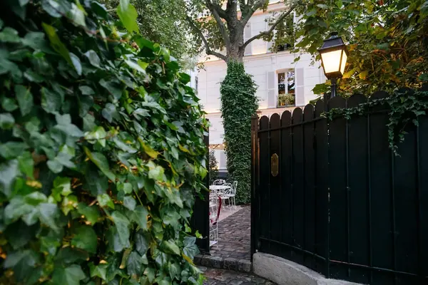 Singular – Soirée en hôtel particulier — photo 2 sur 9, par Jonathan Moyal