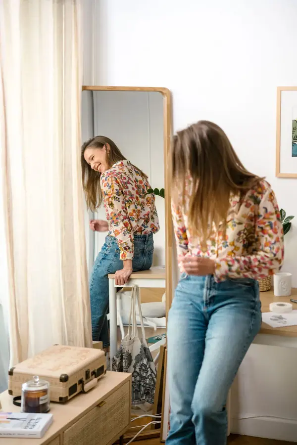 Sarah Mirka — Portrait en atelier — photo 5 sur 5, par Jonathan Moyal