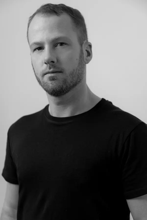 Stephen — portrait corporate — photo 4 sur 7, par Jonathan Moyal
