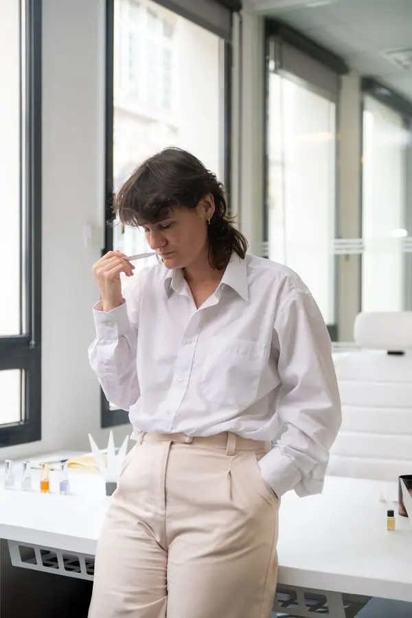Agathe, parfumeuse — photo 2 sur 9, par Jonathan Moyal