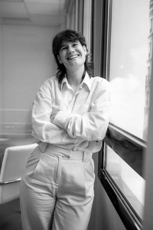 Agathe, parfumeuse — photo 8 sur 9, par Jonathan Moyal