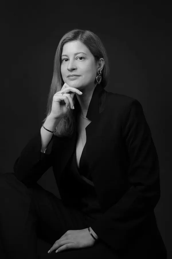 Claire — Portrait corporate — photo 3 sur 5, par Jonathan Moyal